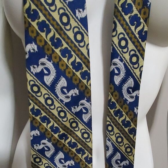 El Caballero Dragon Patterned Tie - Picture 2 of 4
